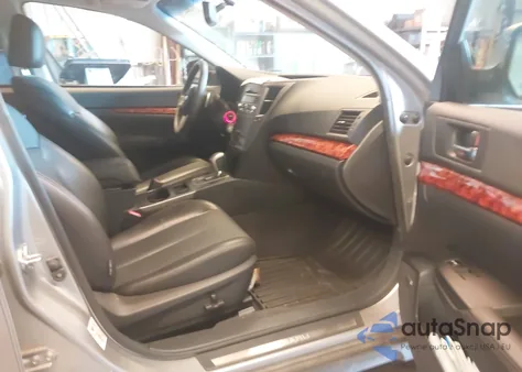 2010 Subaru Outback 2.5I Limited z USA, uszkodzony, nr VIN 4S4BRBKC8A3339523